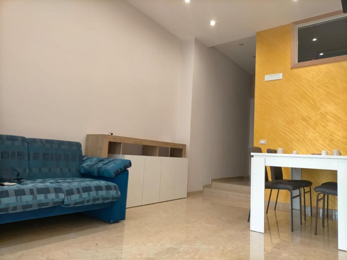 Scenu' Apartment มาร์ตินาฟรังกา ภายนอก รูปภาพ